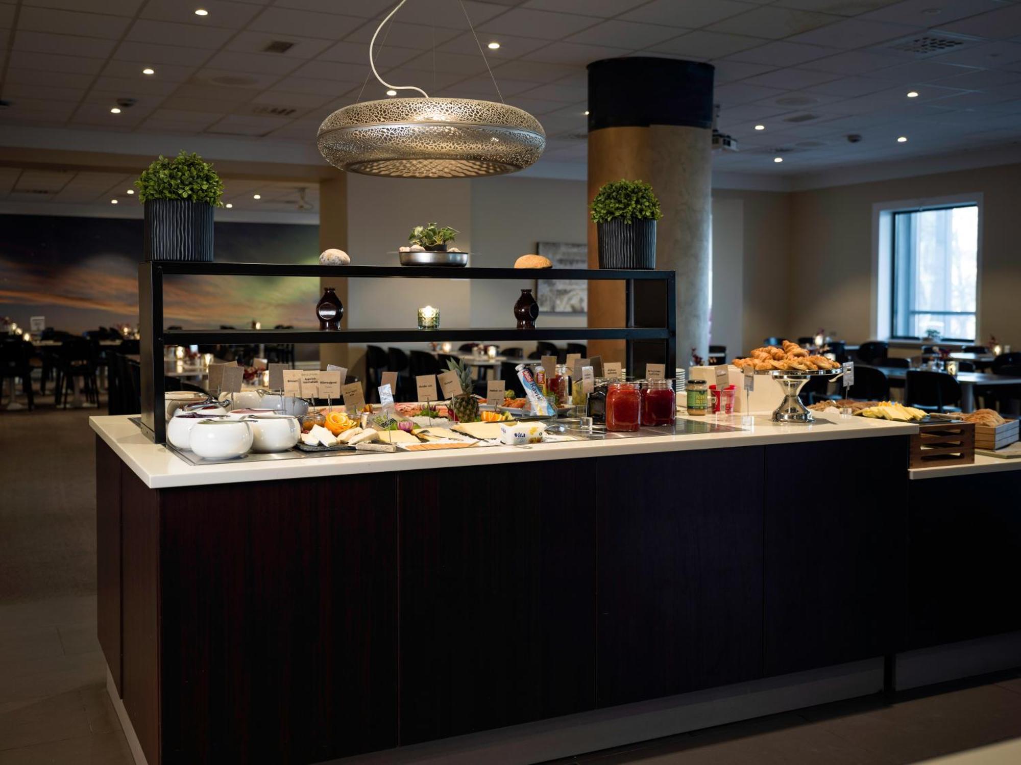 Quality Hotel Grand Royal Narvik Exterior foto